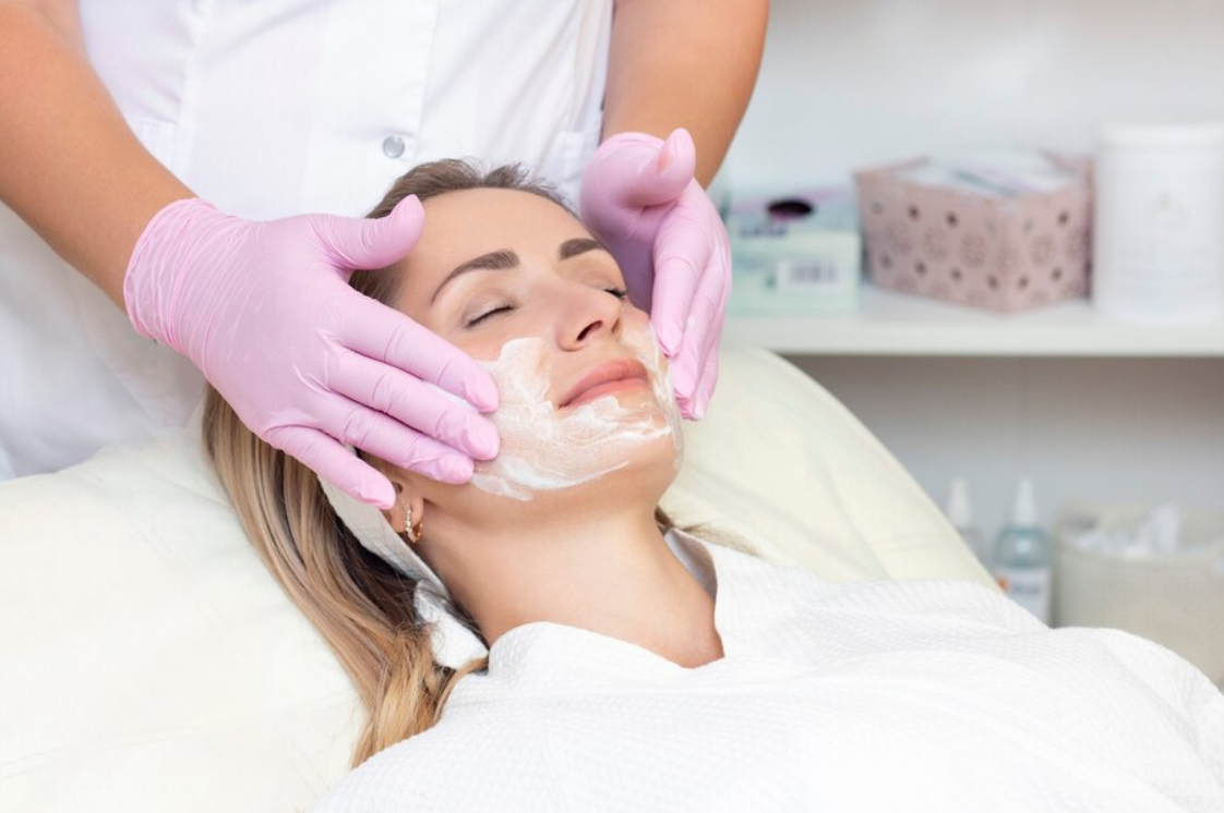 Customized Facials With Natural creem specific skin concerns
